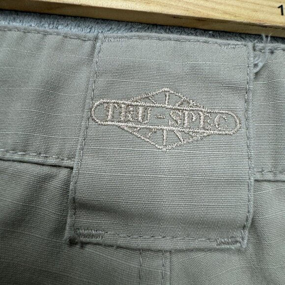 True Spec Pants Men's Size 30x34 Khaki color Cargo Pants - Picture 11 of 16